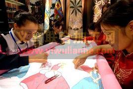 婦女來料加工精品在義烏展洽在義烏國際博覽中心舉行。